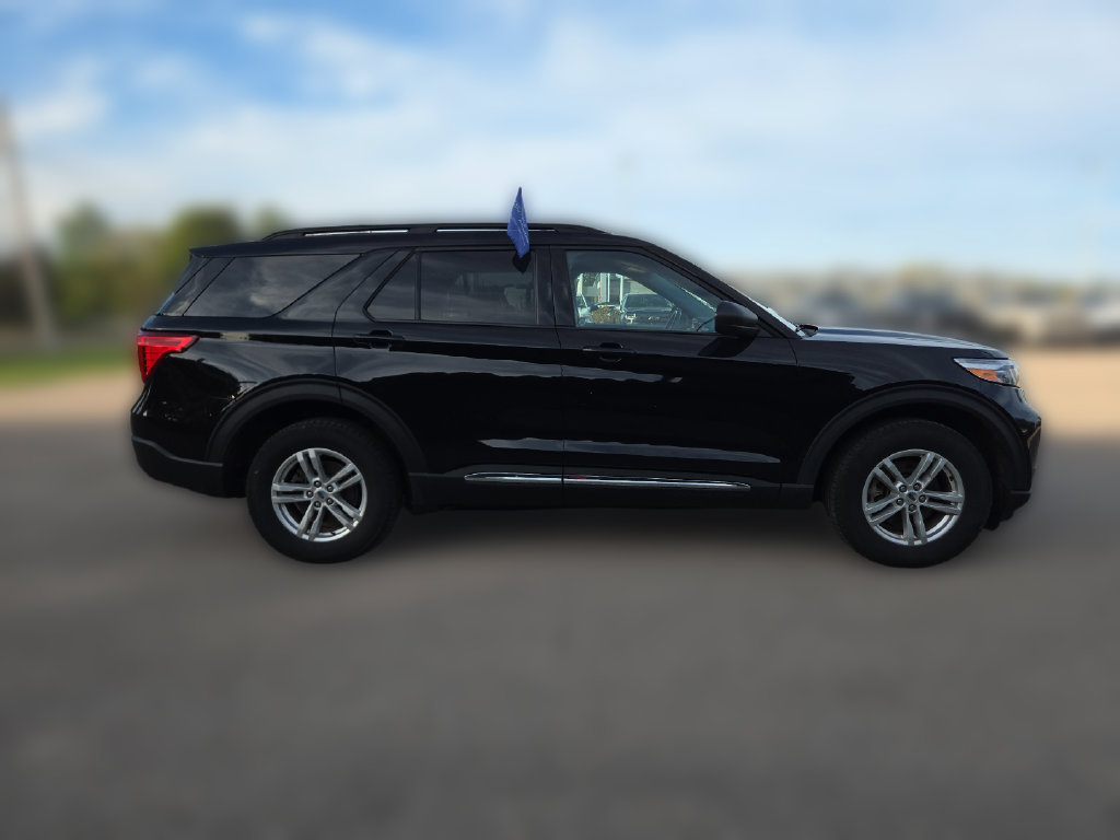 Certified 2023 Ford Explorer XLT w/ Equipment Group 202A AWD/4WD image 15