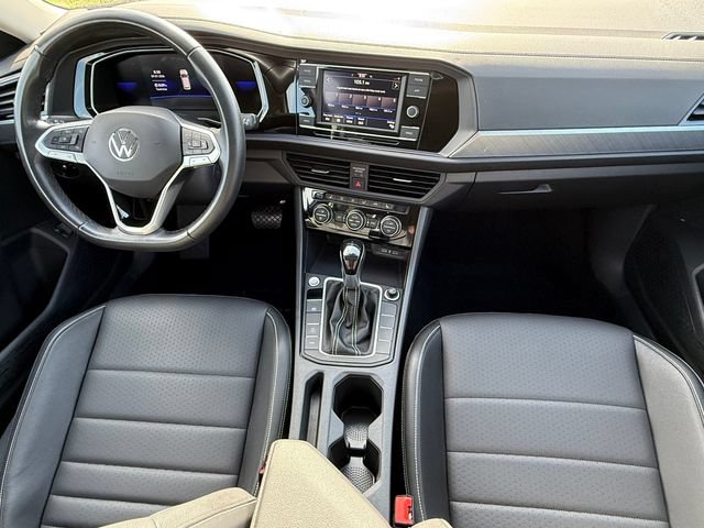 Used 2024 Volkswagen Jetta SE w/ Panoramic Sunroof Package FWD image 34