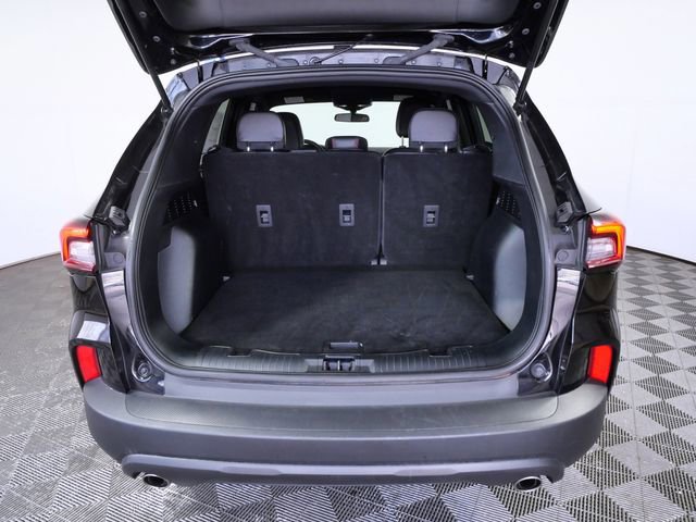 Certified 2025 Ford Escape ST-Line image 9