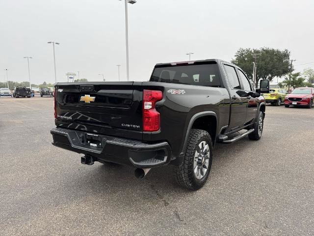 Used 2022 Chevrolet Silverado 2500 Custom w/ Custom Value Package image 5