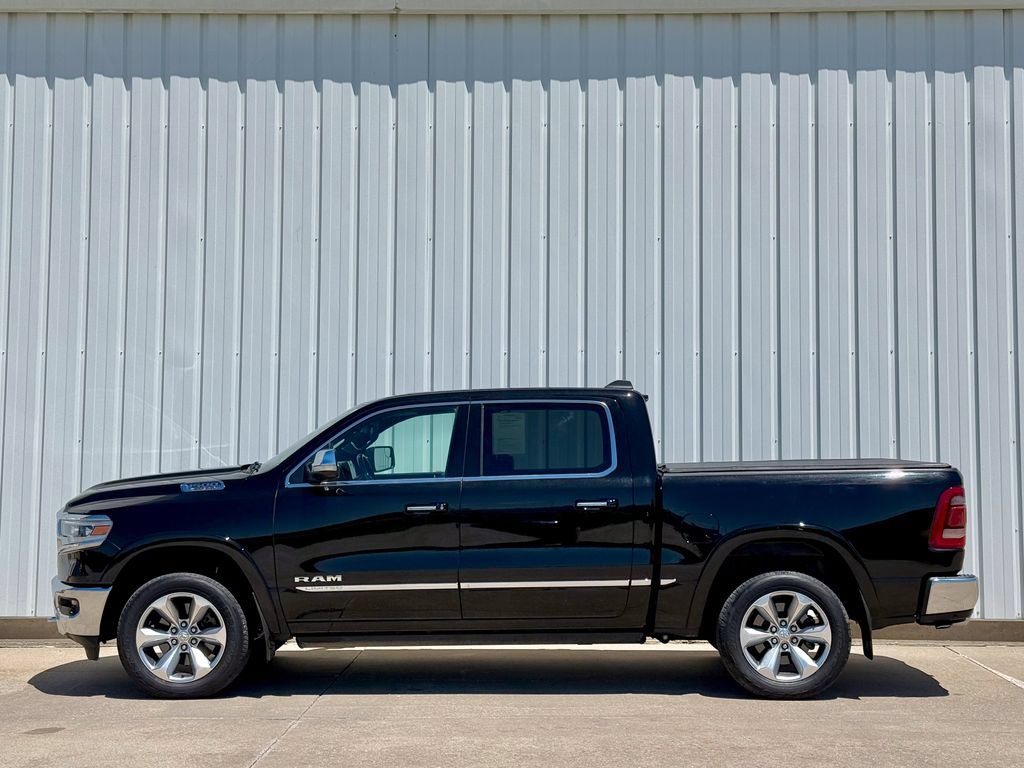 Used 2022 RAM 1500 Limited AWD/4WD image 3