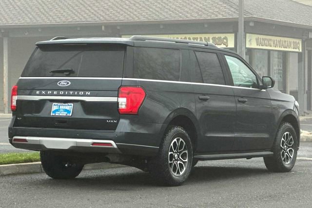 Certified 2024 Ford Expedition Max XLT image 3