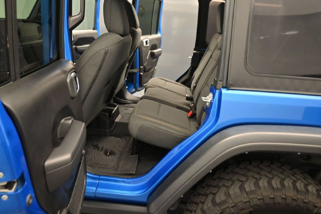 Used 2025 Jeep Wrangler Unlimited Sport AWD/4WD image 23