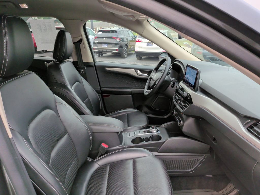 Certified 2020 Ford Escape SEL AWD/4WD image 16