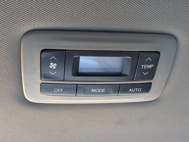 Used 2020 Toyota Sienna Limited Premium image 33