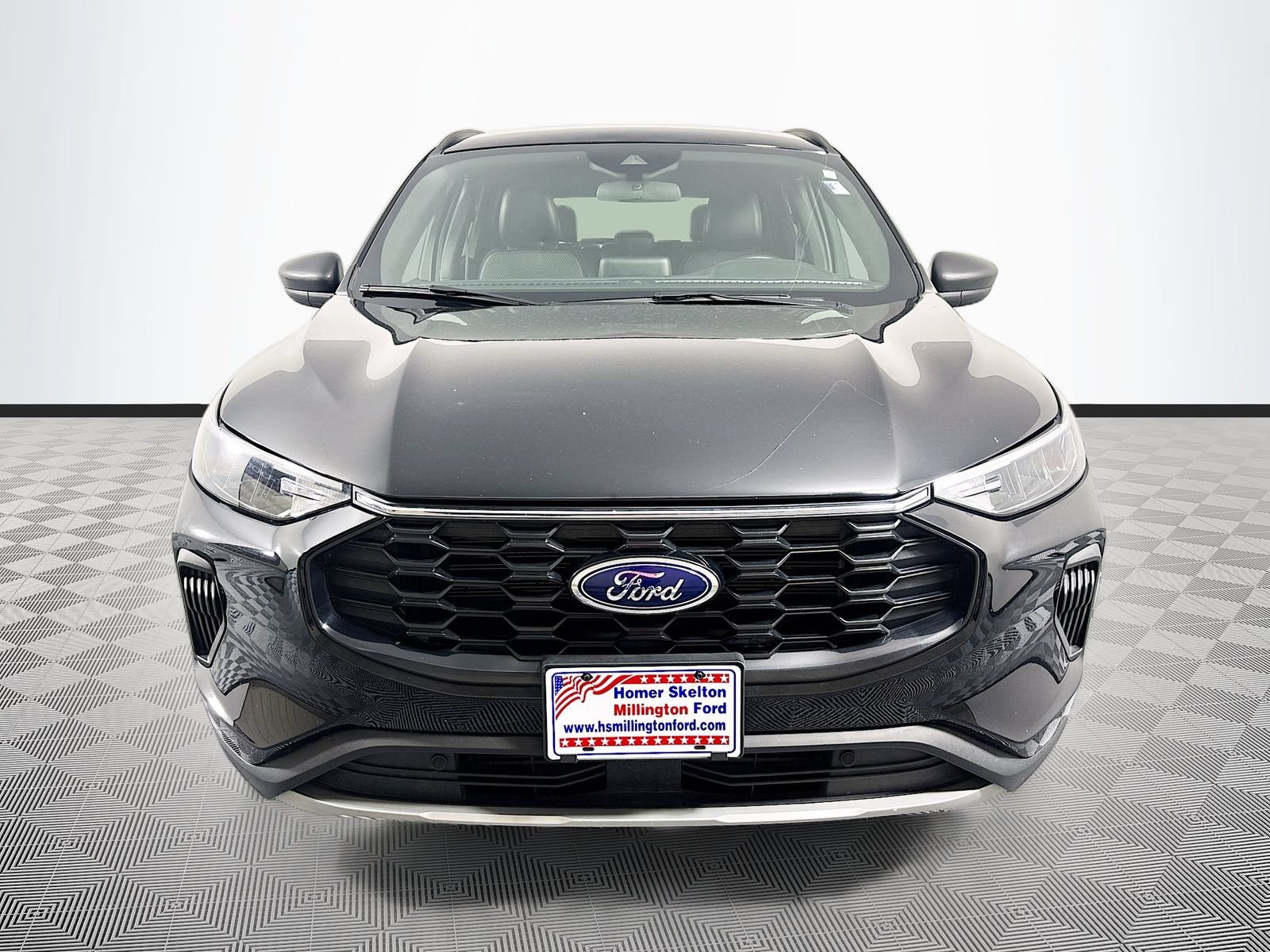 Certified 2025 Ford Escape ST-Line AWD/4WD image 2