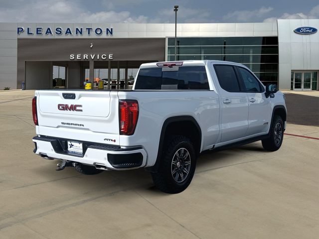 Used 2024 GMC Sierra 1500 AT4 w/ Technology Package AWD/4WD image 5