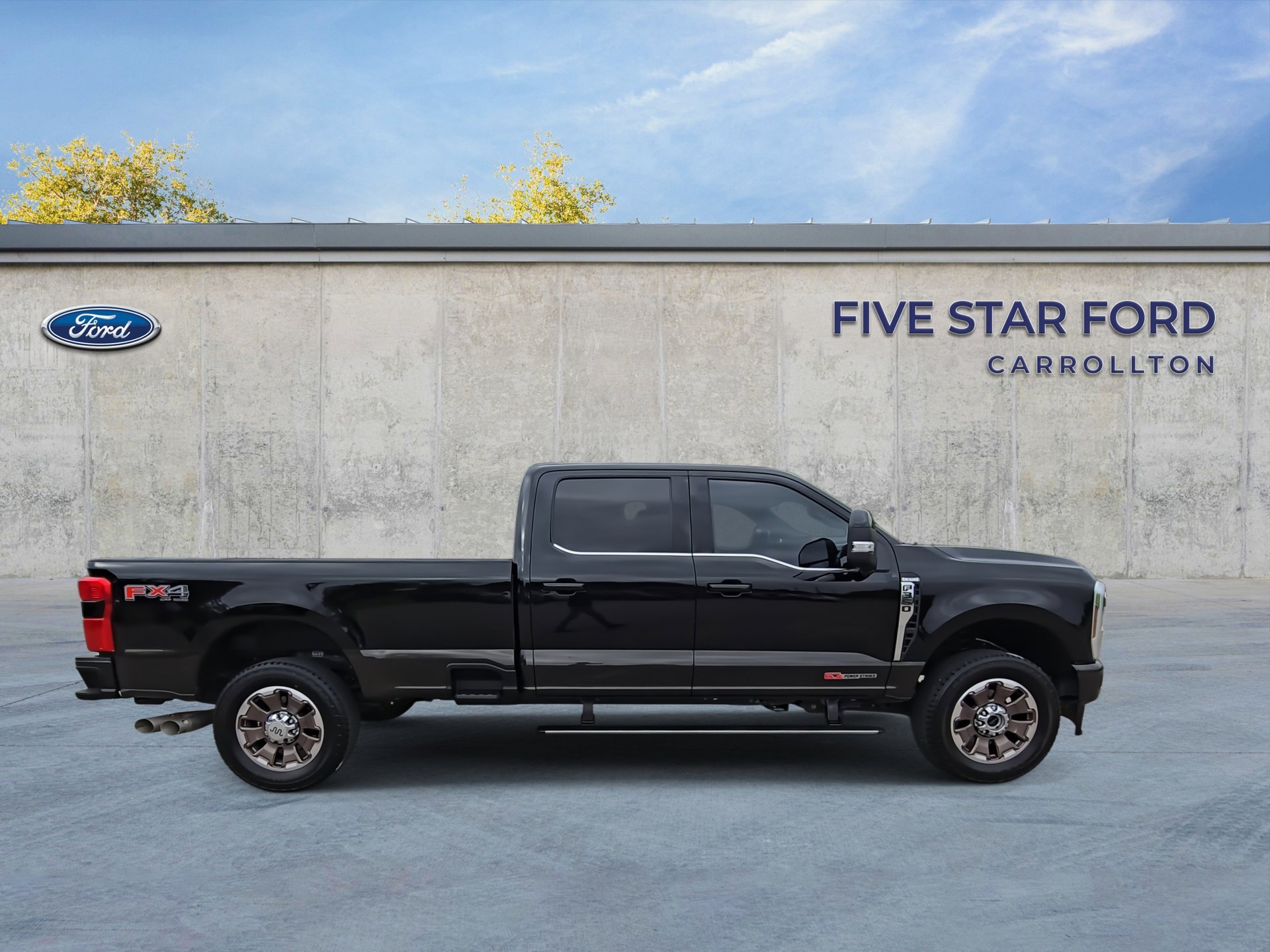 Certified 2024 Ford F350 King Ranch w/ FX4 Off-Road Package AWD/4WD image 9