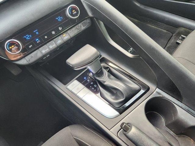 Used 2023 Hyundai Elantra SEL image 18