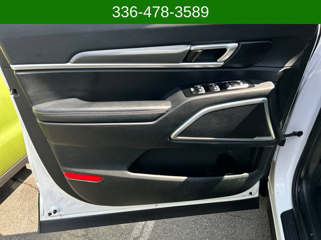 Used 2022 Kia Telluride LX AWD/4WD image 10