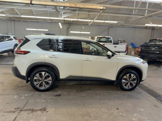 Used 2021 Nissan Rogue SV image 5
