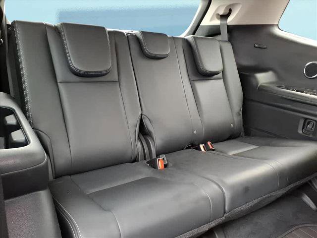 Used 2023 Subaru Ascent Limited w/ Technology Package image 13