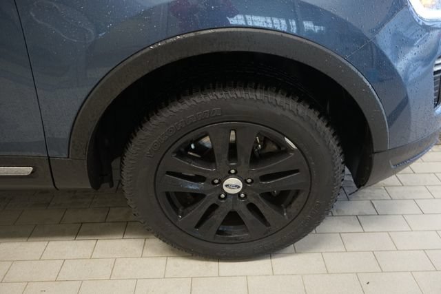 Certified 2018 Ford Explorer XLT AWD/4WD image 14
