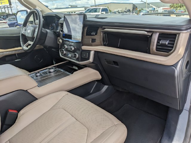 Certified 2022 Ford Expedition Limited AWD/4WD image 15