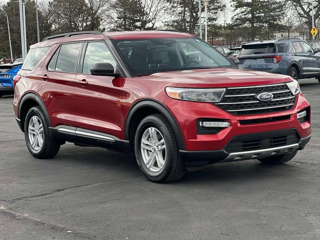 Certified 2024 Ford Explorer XLT w/ Equipment Group 202A image 7