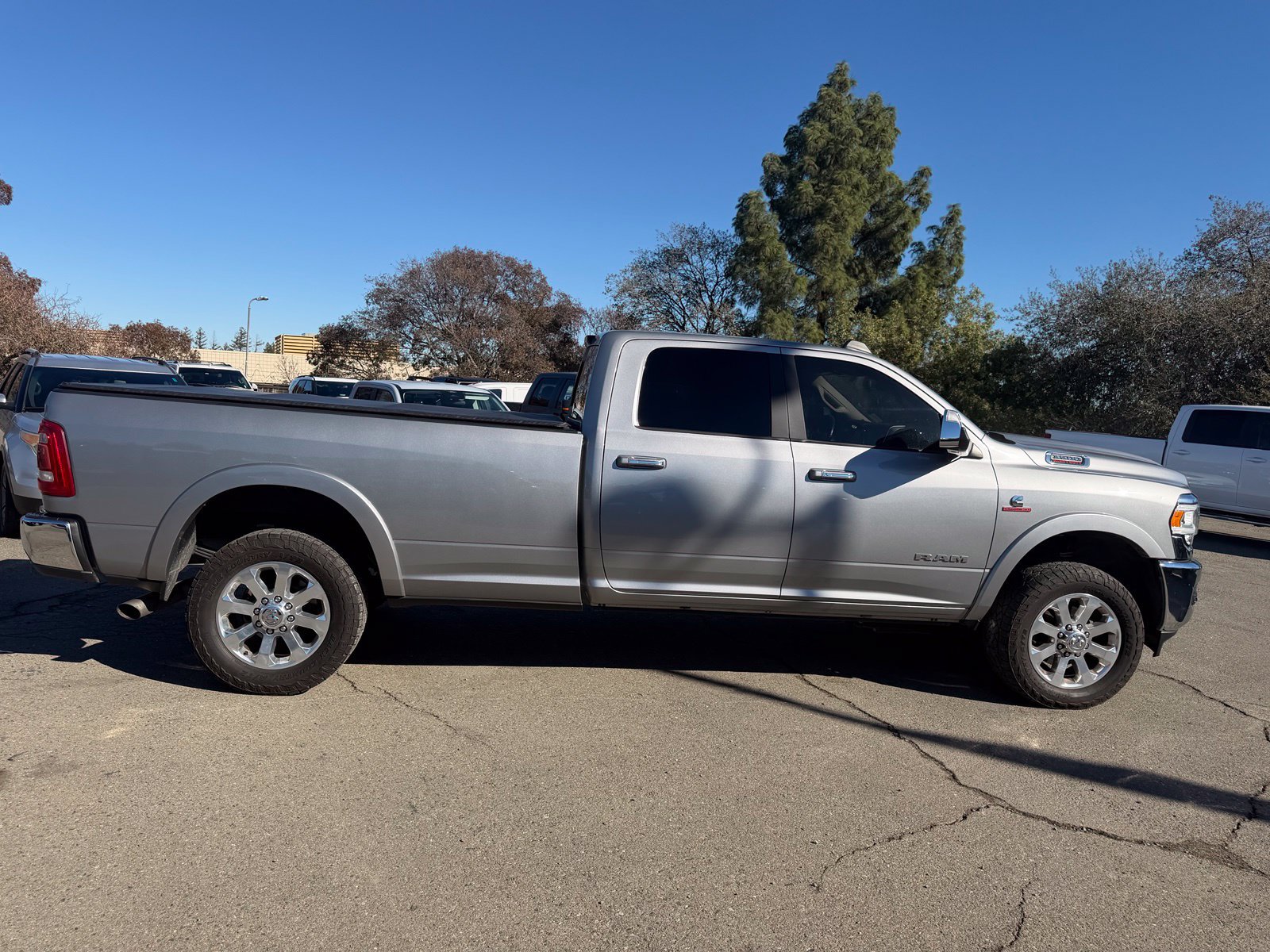 Used 2022 RAM 3500 Laramie AWD/4WD image 6
