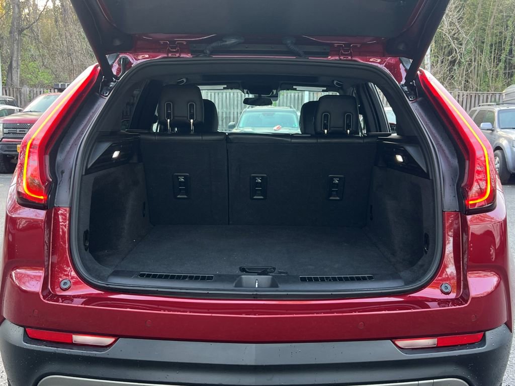 Used 2019 Cadillac XT4 Premium Luxury w/ Driver Assist Package AWD/4WD image 16