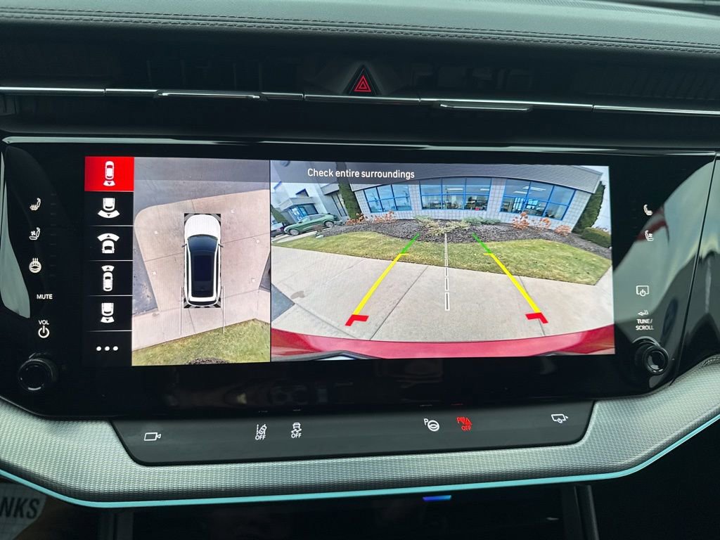 Used 2024 Jeep Wagoneer Launch Edition image 40