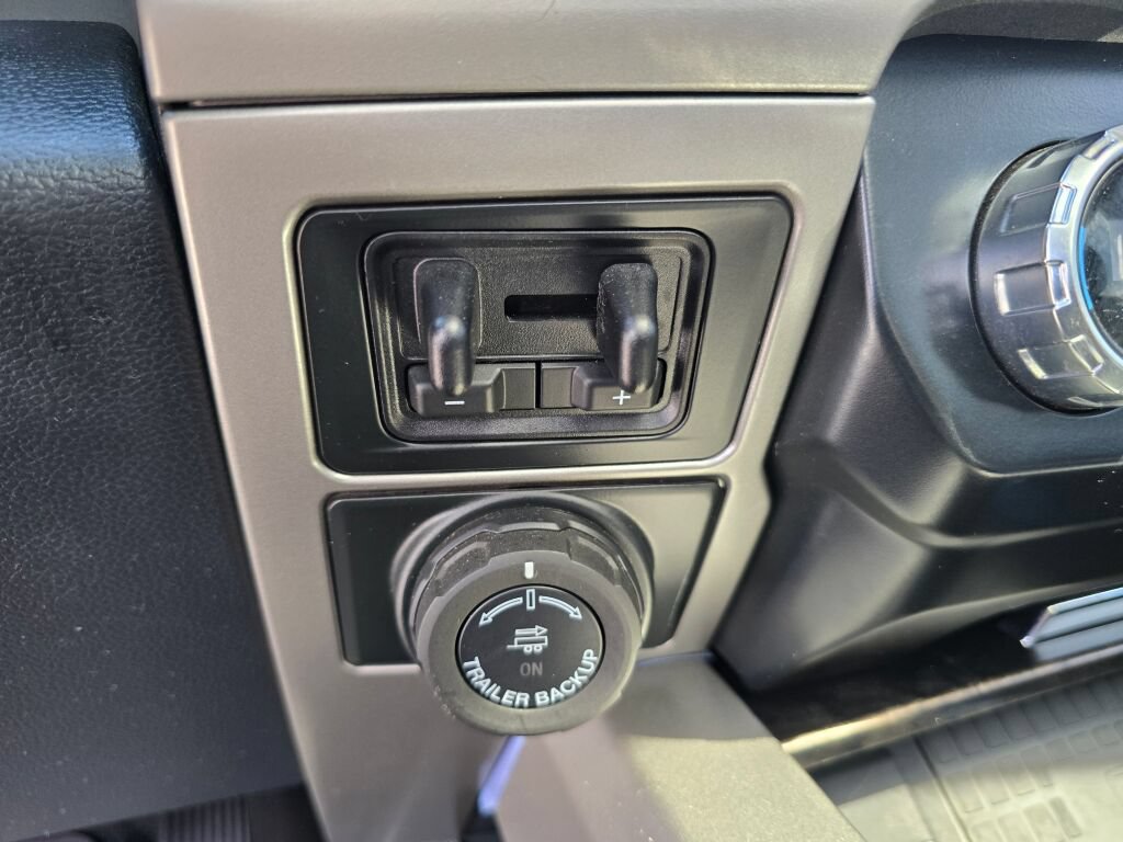 Certified 2022 Ford F350 Lariat w/ Lariat Ultimate Package AWD/4WD image 25