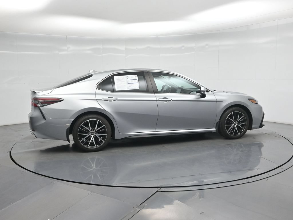 Used 2024 Toyota Camry SE w/ Convenience Package FWD image 22