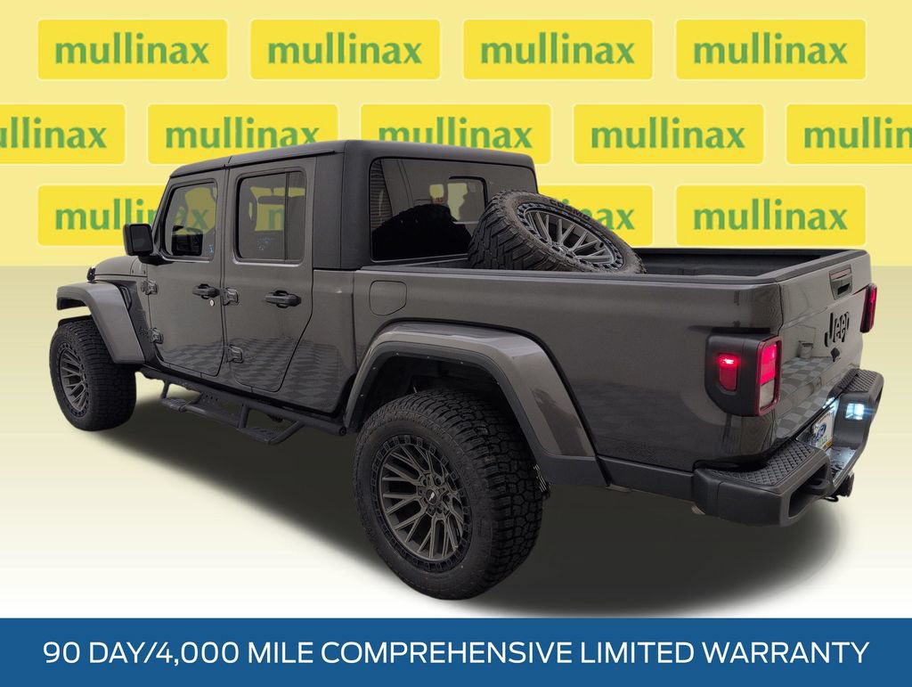 Used 2023 Jeep Gladiator Sport AWD/4WD image 9