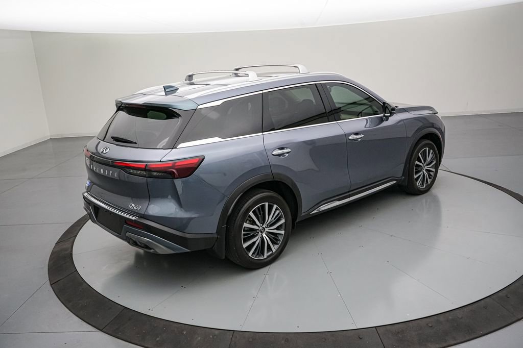 Used 2023 INFINITI QX60 Sensory w/ Vision Package AWD/4WD image 4