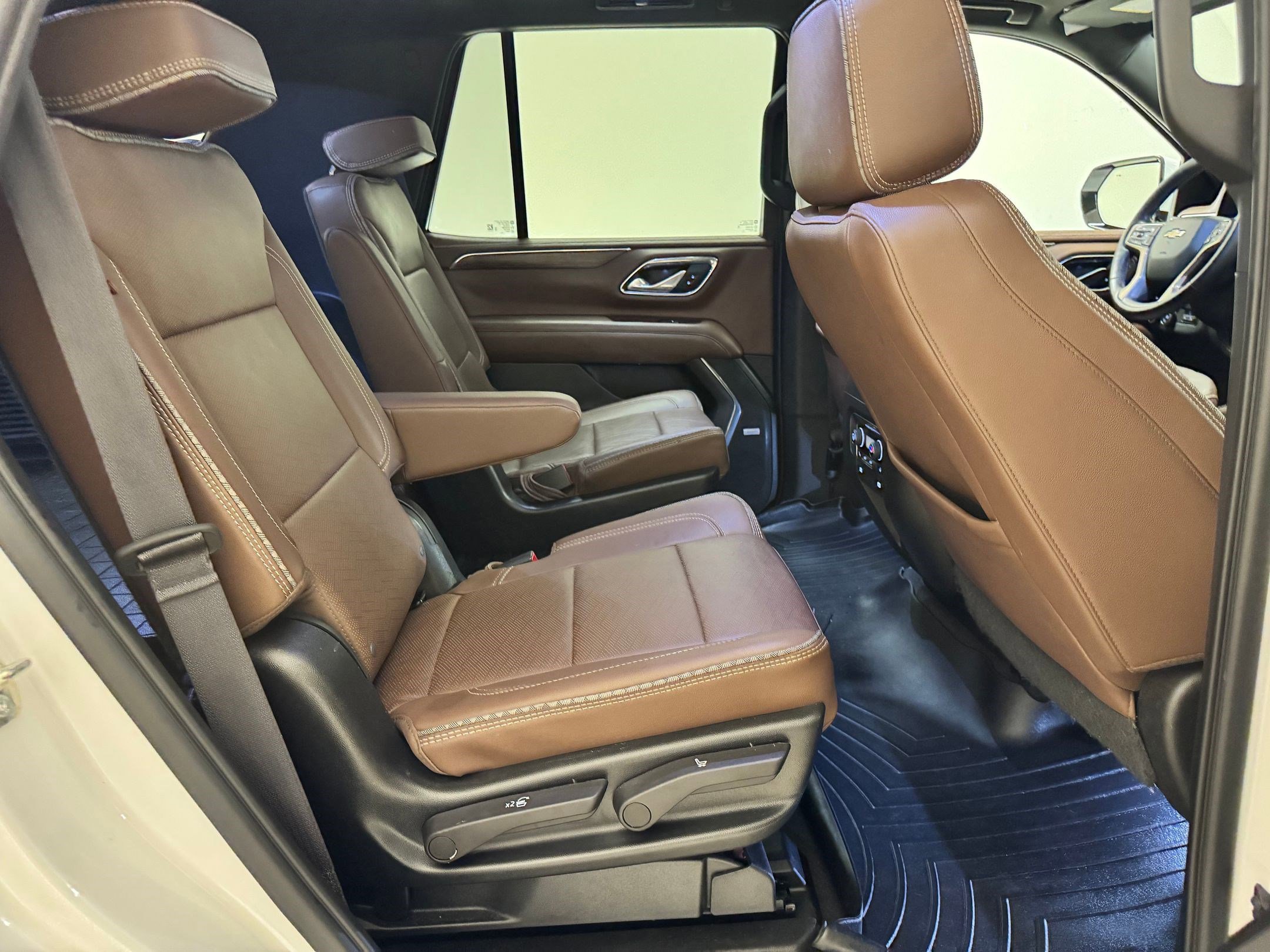 Used 2023 Chevrolet Tahoe High Country image 22