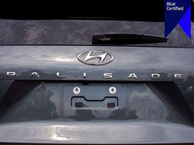Used 2022 Hyundai Palisade Limited w/ Winter Package AWD/4WD image 11