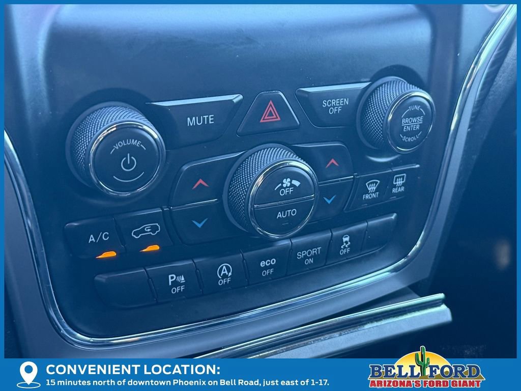 Used 2021 Jeep Grand Cherokee Laredo image 24