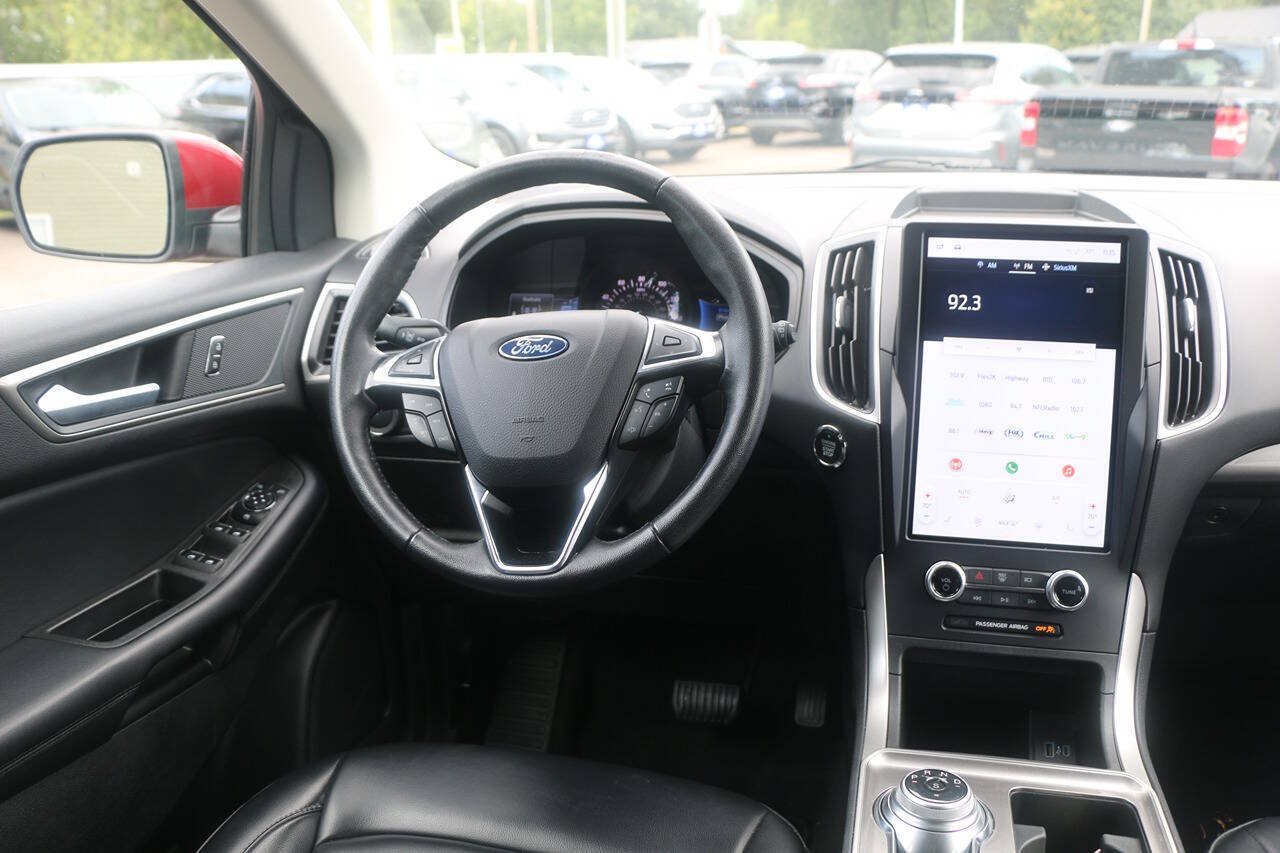 Certified 2024 Ford Edge SEL AWD/4WD image 16