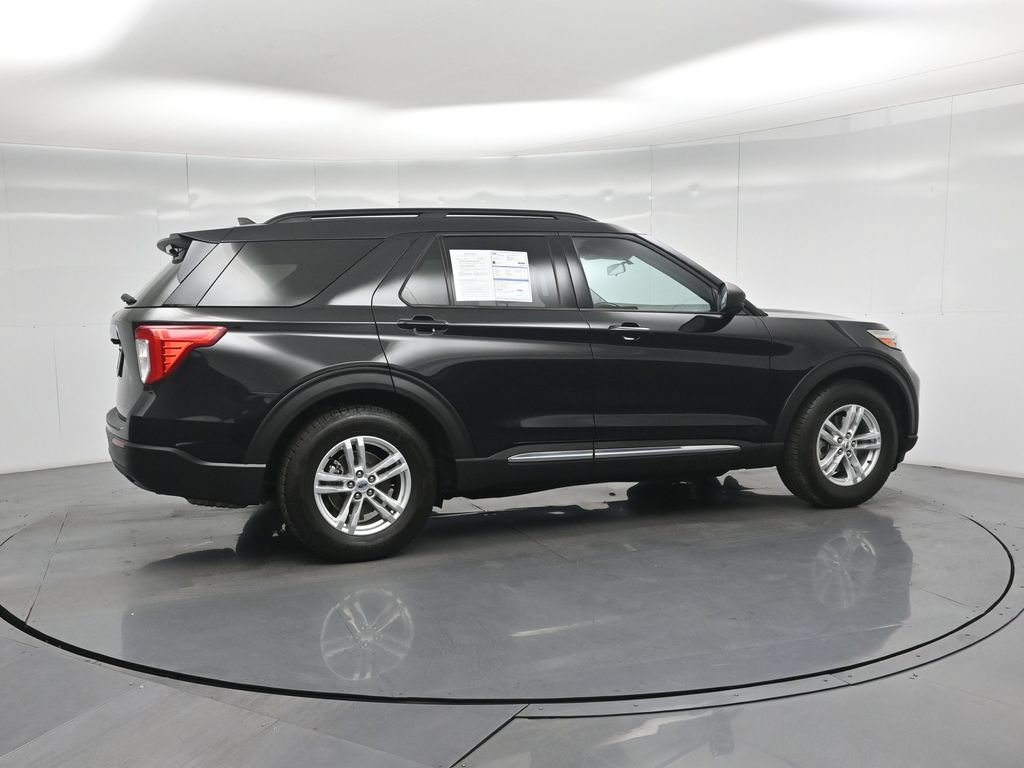 Certified 2022 Ford Explorer XLT RWD image 24