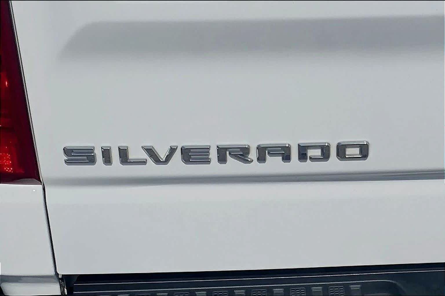 Used 2024 Chevrolet Silverado 1500 LT w/ Protection Package AWD/4WD image 31