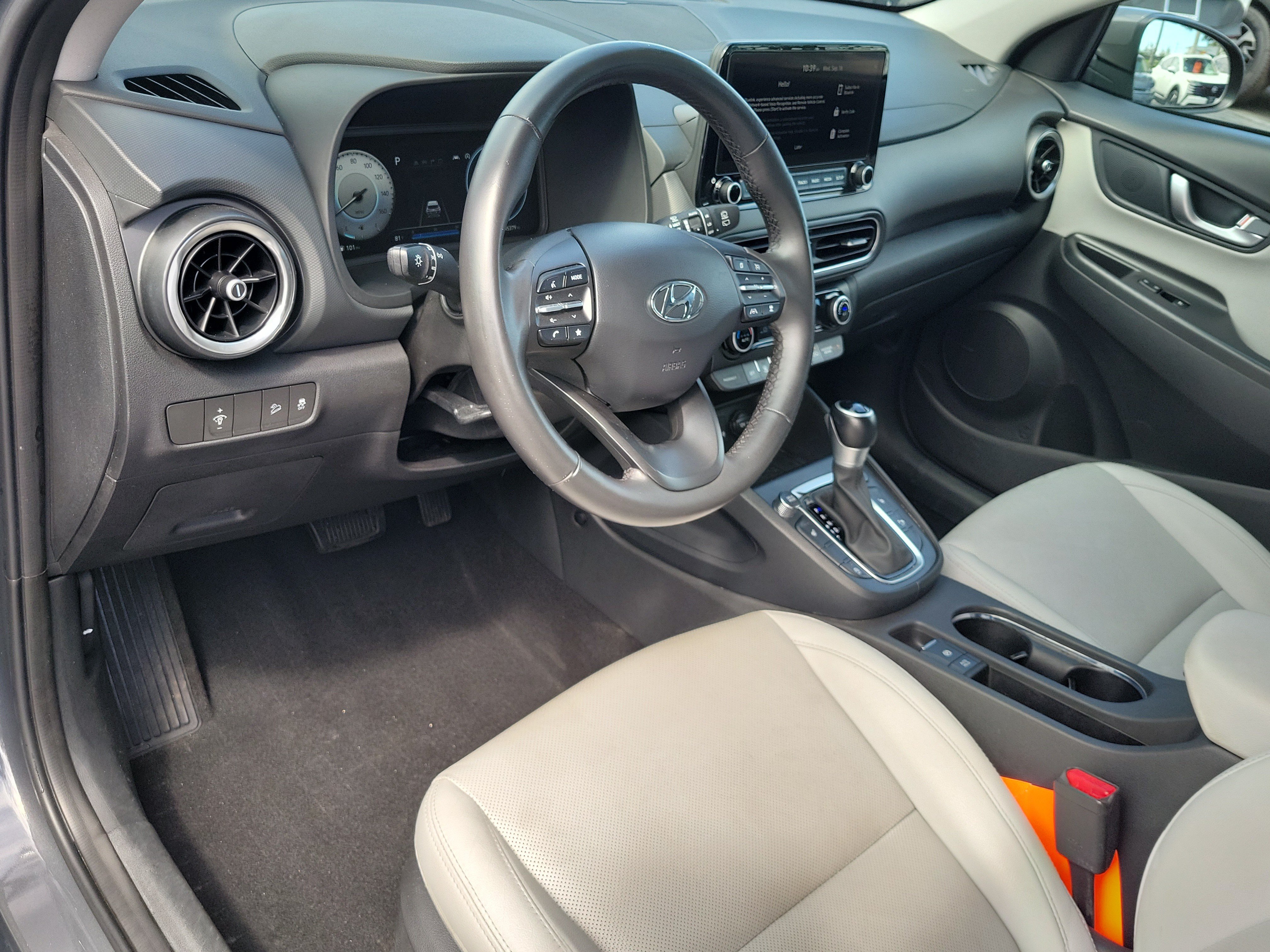 Used 2023 Hyundai Kona Limited AWD/4WD image 21