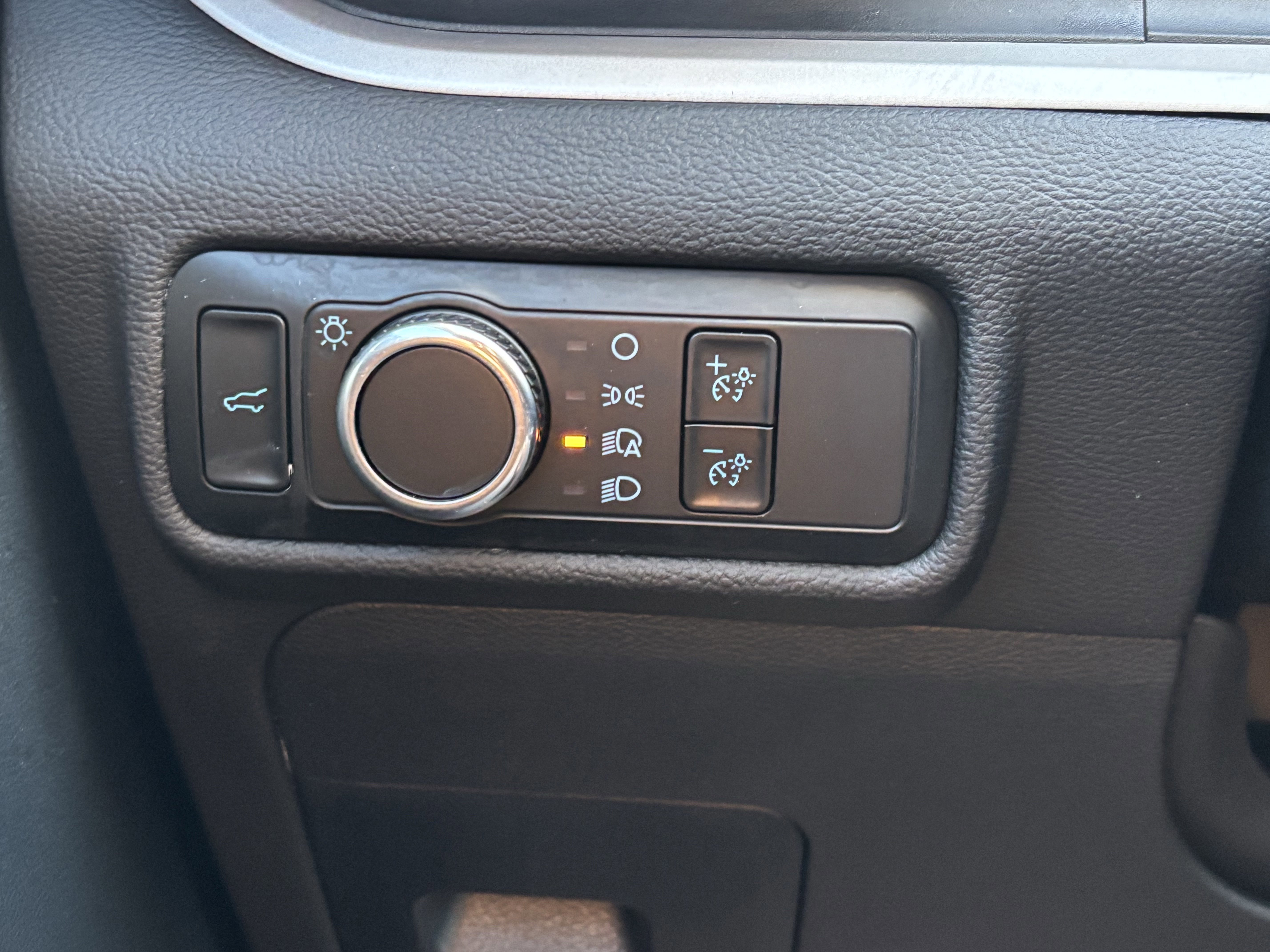 Certified 2023 Ford Explorer XLT image 43