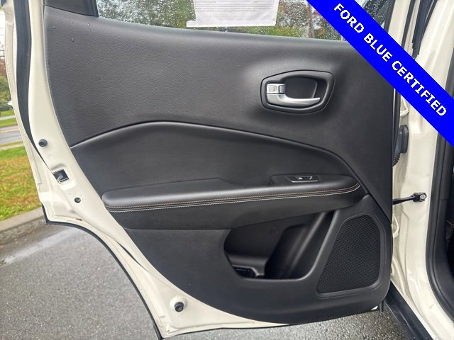 Used 2019 Jeep Compass Latitude w/ Cold Weather Group image 17