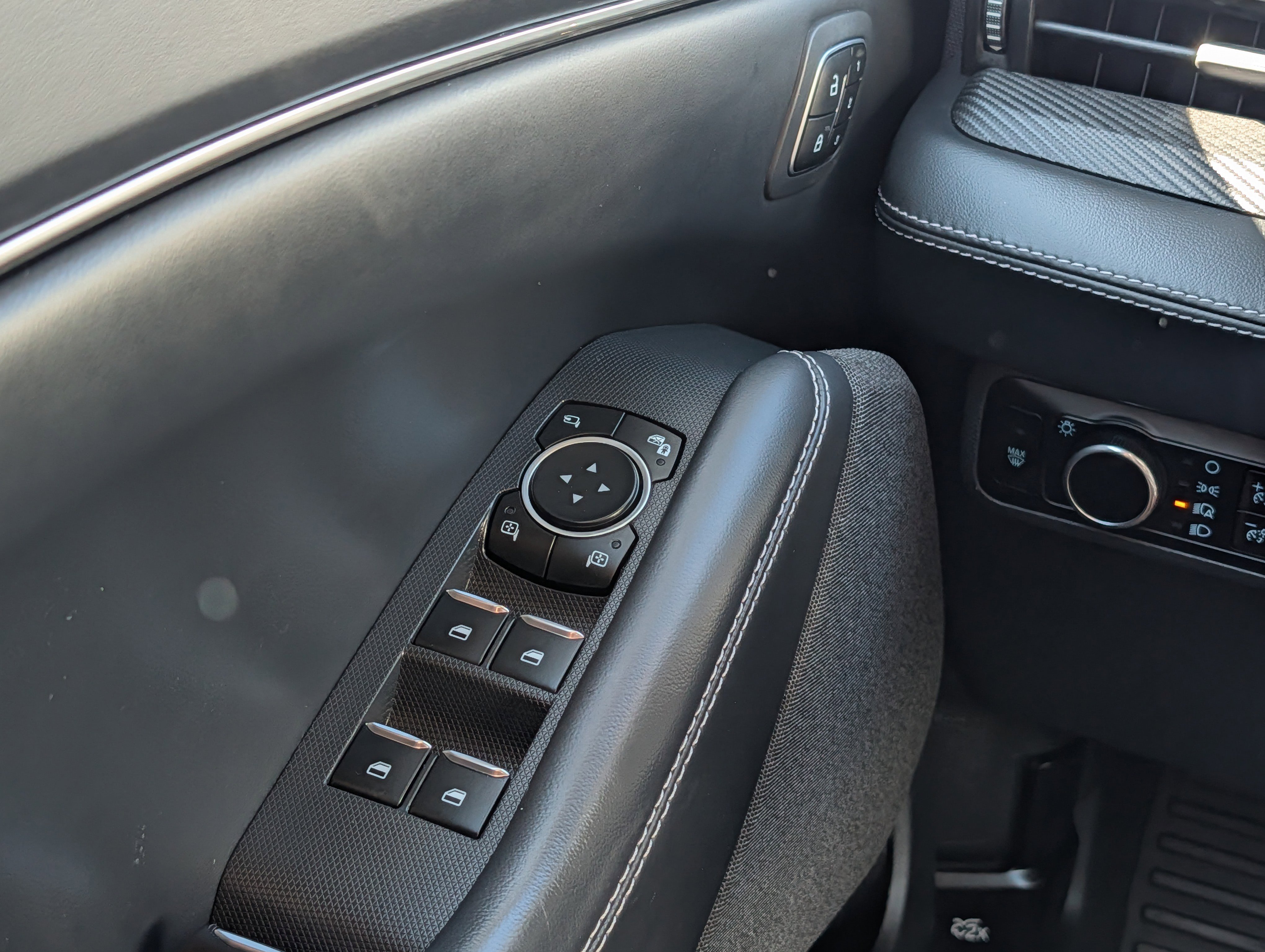 Certified 2025 Ford Mustang Mach-E Premium AWD/4WD image 23