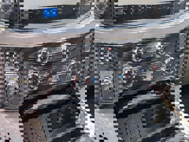 Certified 2025 Ford F350 Platinum w/ Platinum Plus Package image 23