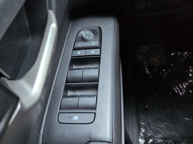 Used 2024 Toyota Tacoma TRD Off-Road AWD/4WD image 23