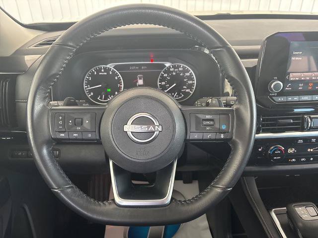 Used 2024 Nissan Pathfinder SV AWD/4WD image 17