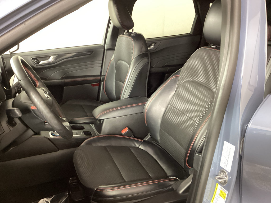 Certified 2024 Ford Escape ST-Line w/ Tech Pack #1 AWD/4WD image 14