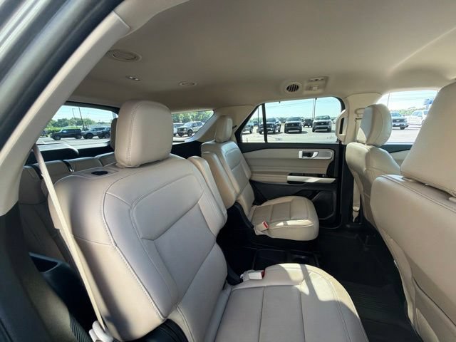 Certified 2021 Ford Explorer Limited w/ Equipment Group 301A RWD image 19