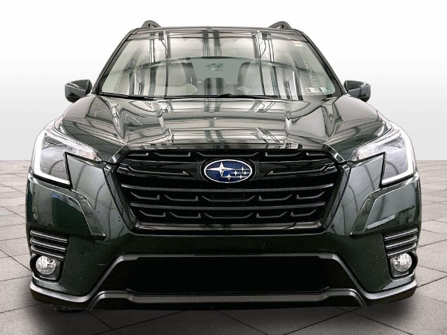 Used 2023 Subaru Forester Premium AWD/4WD image 3