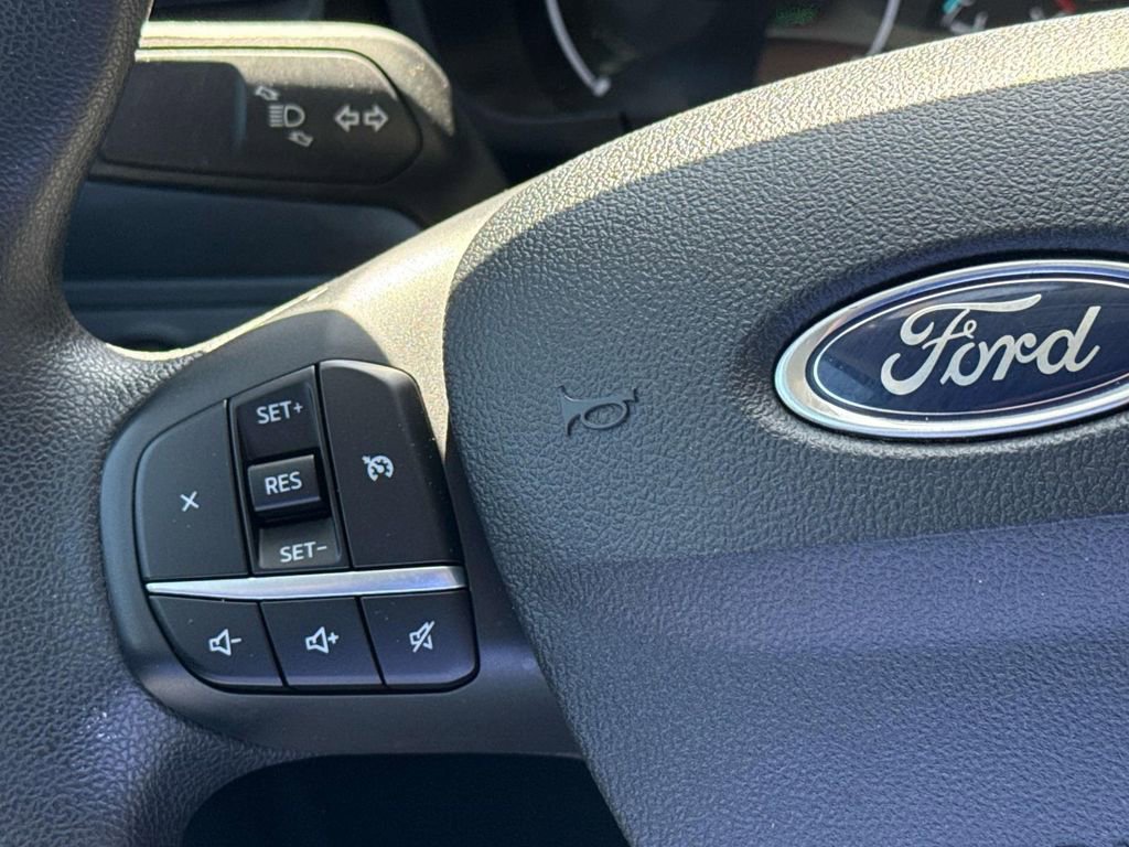 Certified 2022 Ford Maverick XLT FWD image 11