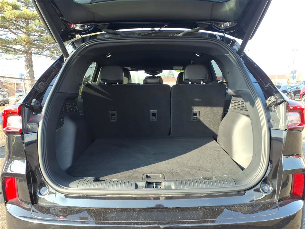 Certified 2024 Ford Escape ST-Line Select w/ Tech Pack #2 image 10