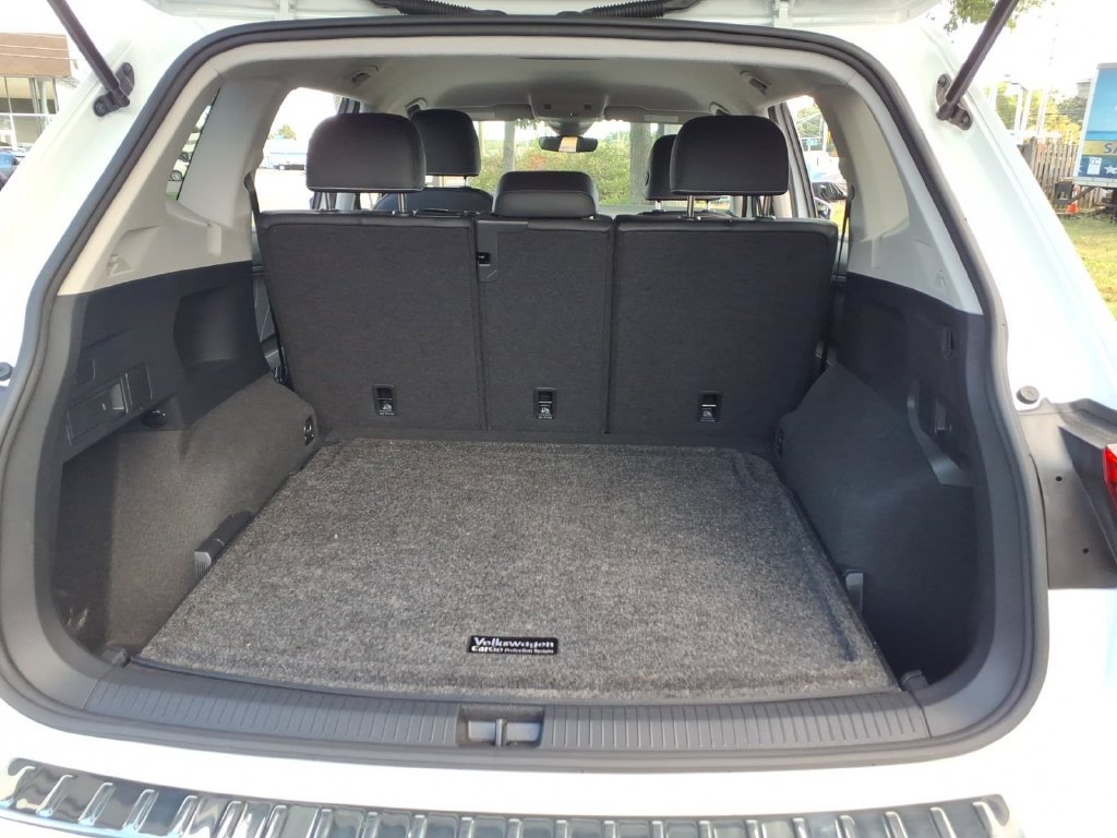 Used 2024 Volkswagen Tiguan SE AWD/4WD image 15