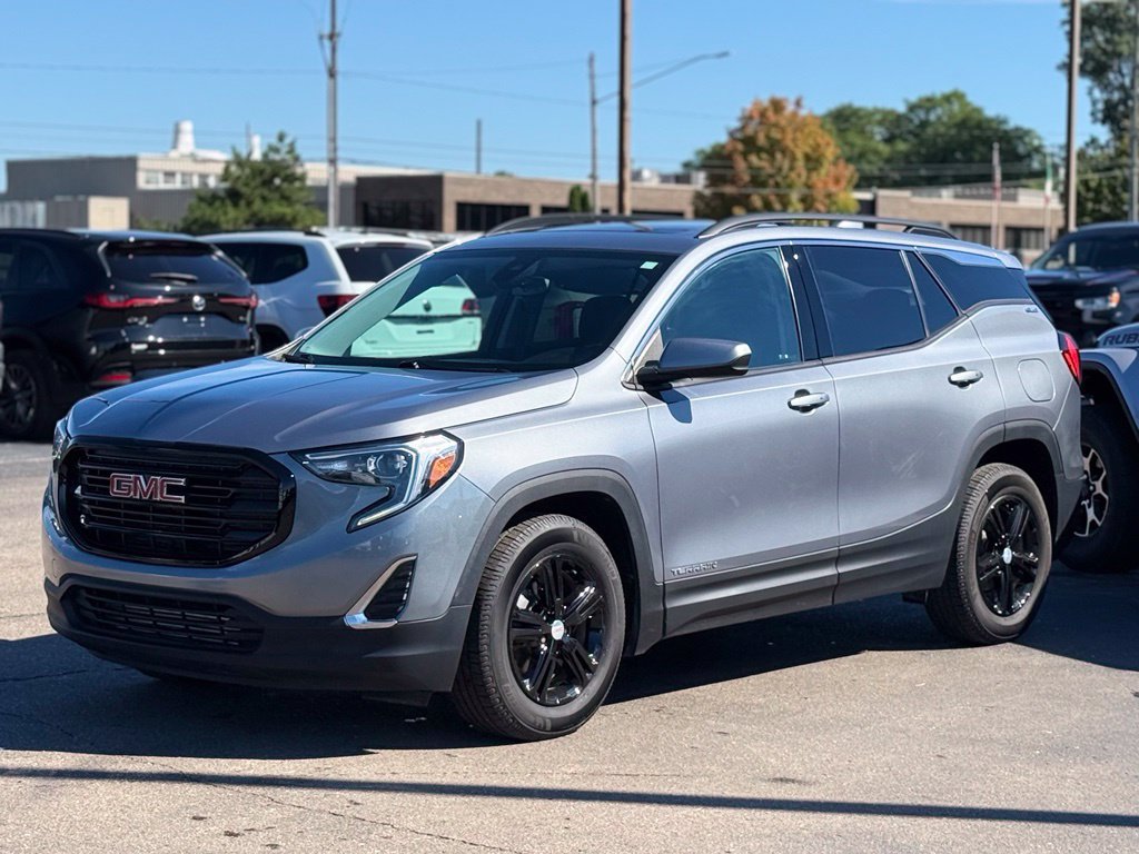 Used 2020 GMC Terrain SLE w/ Driver Convenience Package FWD image 39