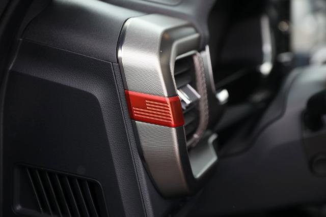 Certified 2022 Ford F150 Raptor w/ Equipment Group 801A High image 28