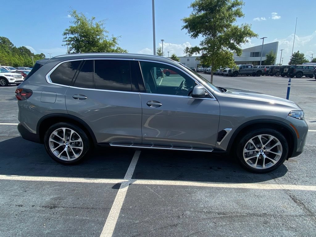 Used 2024 BMW X5 xDrive40i AWD/4WD image 8