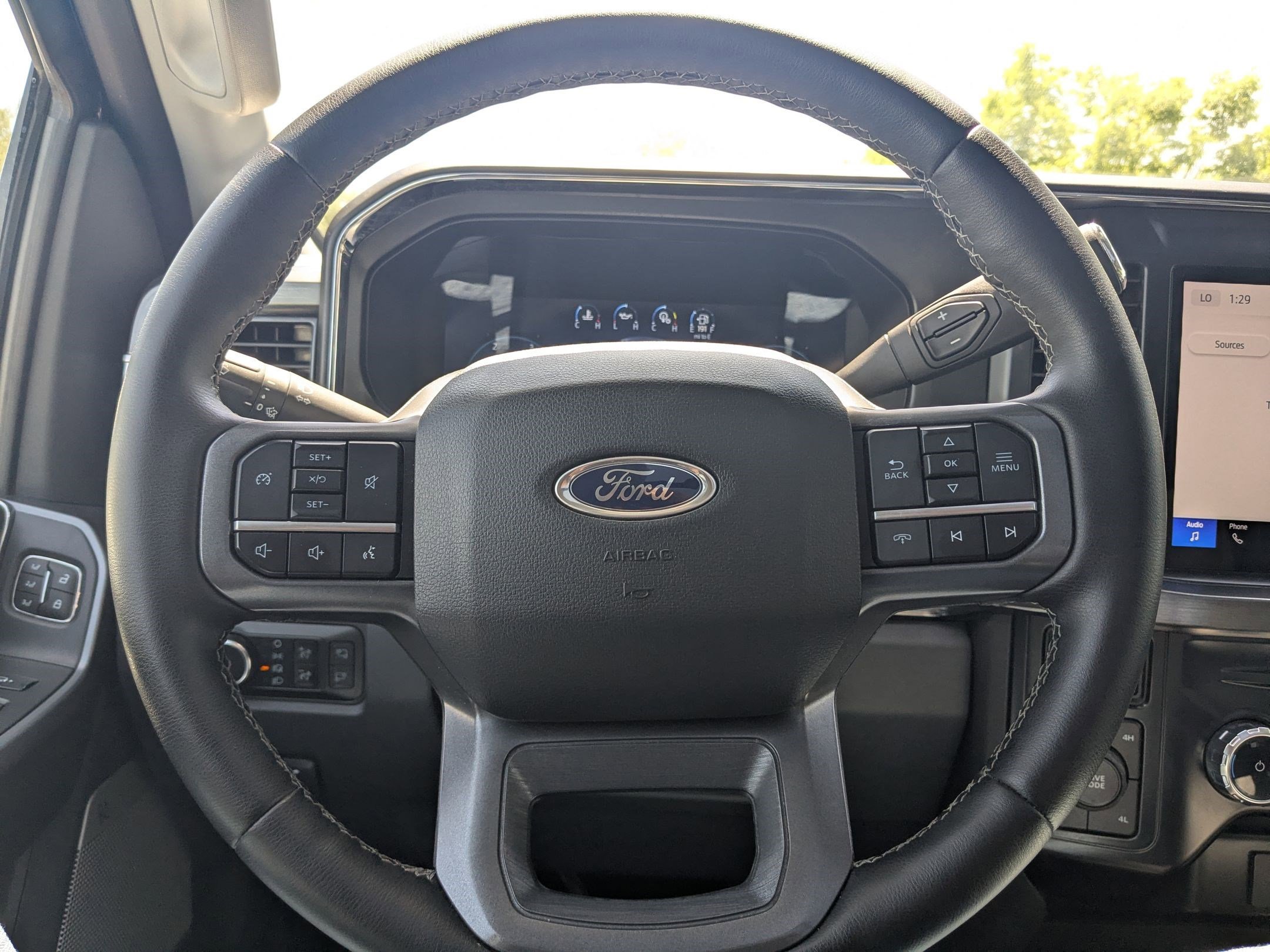 Certified 2025 Ford F350 Lariat w/ Camper Package AWD/4WD image 20
