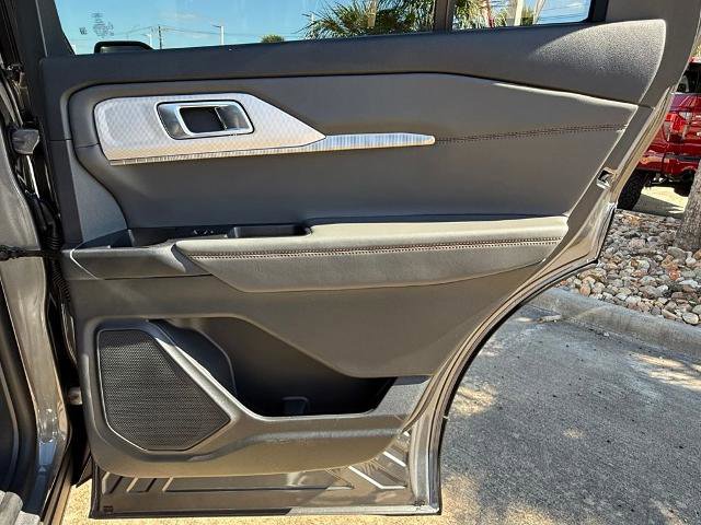 Certified 2025 Ford Explorer Active image 30